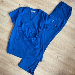Grey’s Anatomy Maternity Scrubs